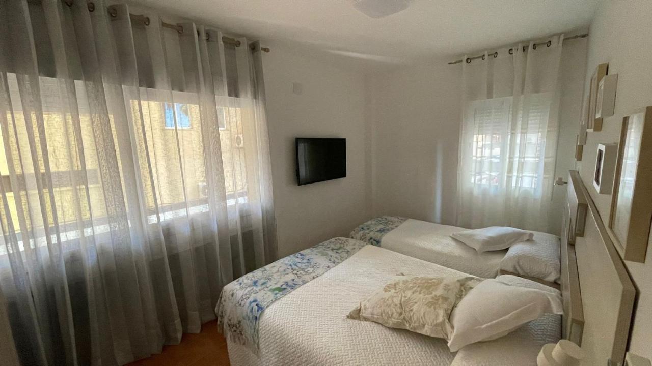 Malagueta Playa Azul Mediterraneo Málaga Dış mekan fotoğraf