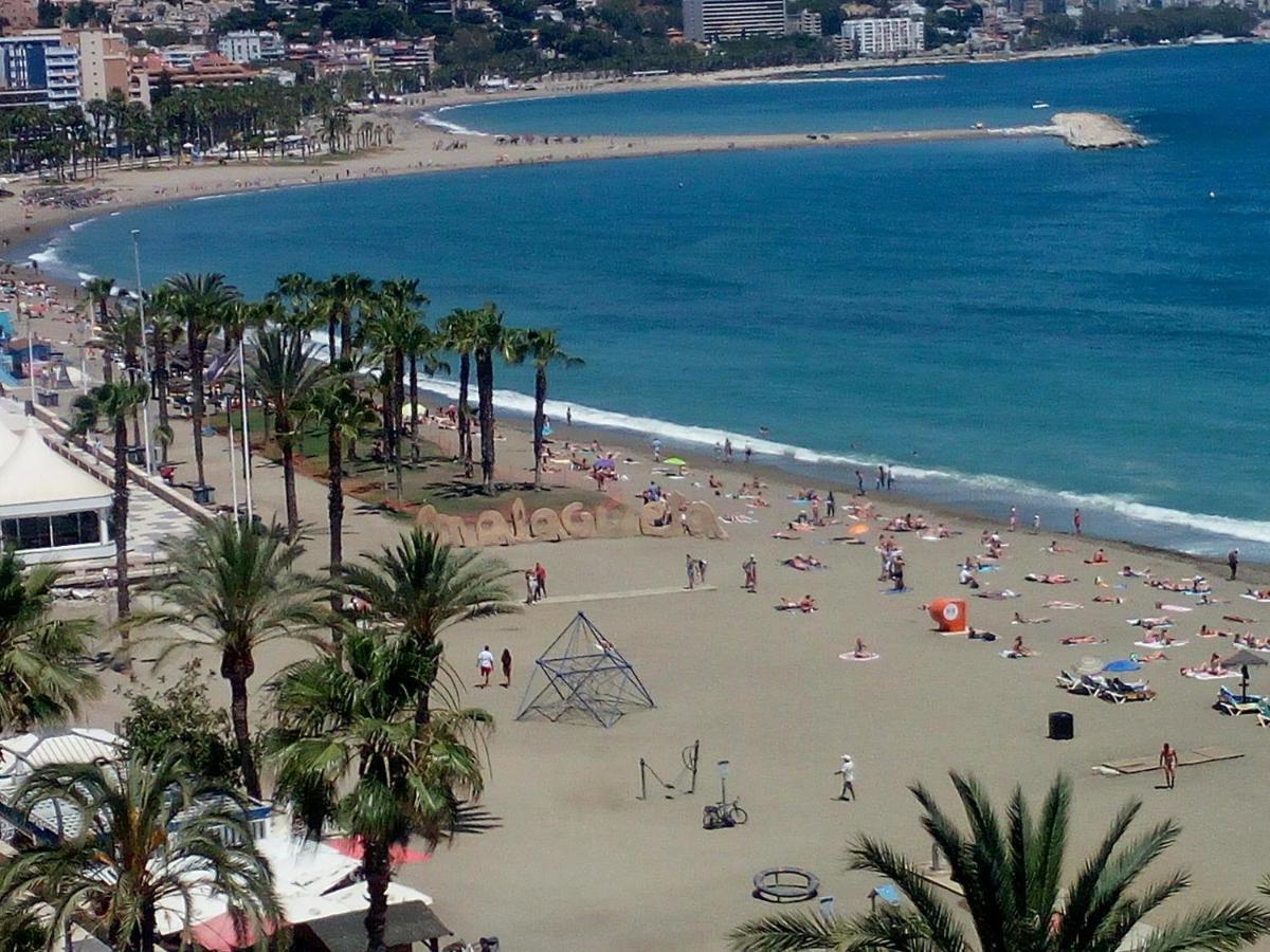 Malagueta Playa Azul Mediterraneo Málaga Dış mekan fotoğraf